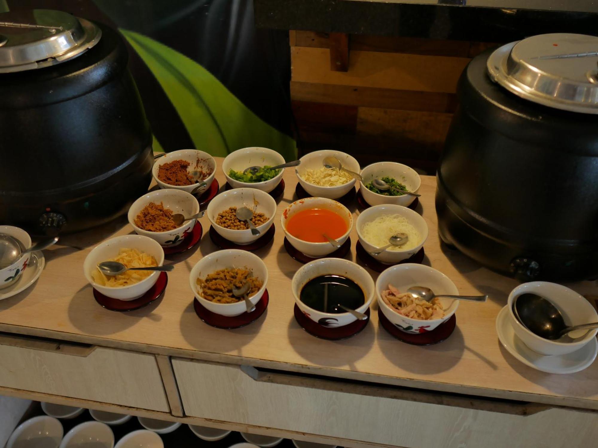 케오텔 푸르워커르토 호텔 푸르워케르토 외부 사진